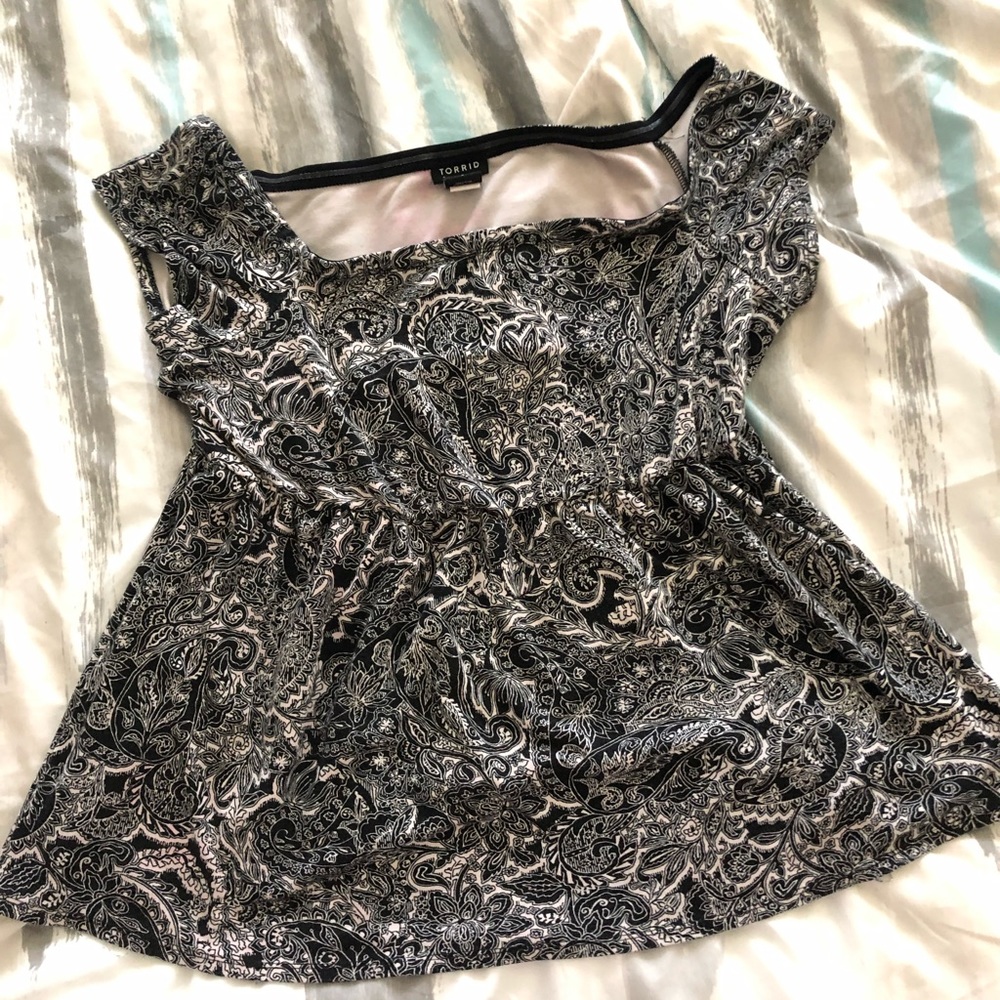 Torrid off shoulder top size 0